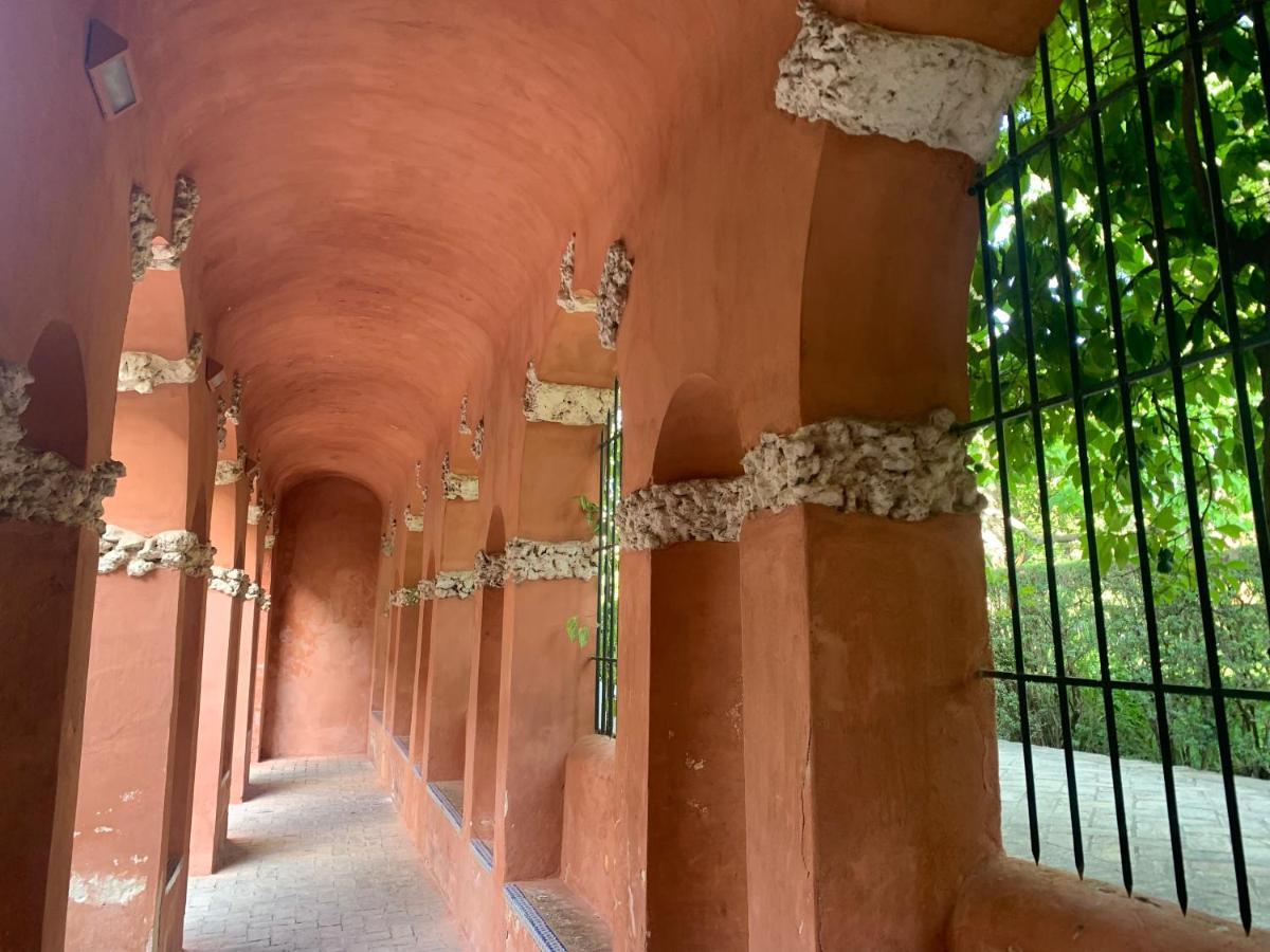 Apartamento Puerta Carmona Seville Luaran gambar