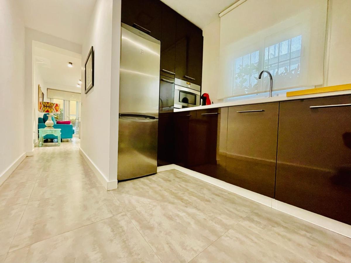 Apartamento Puerta Carmona Seville Luaran gambar