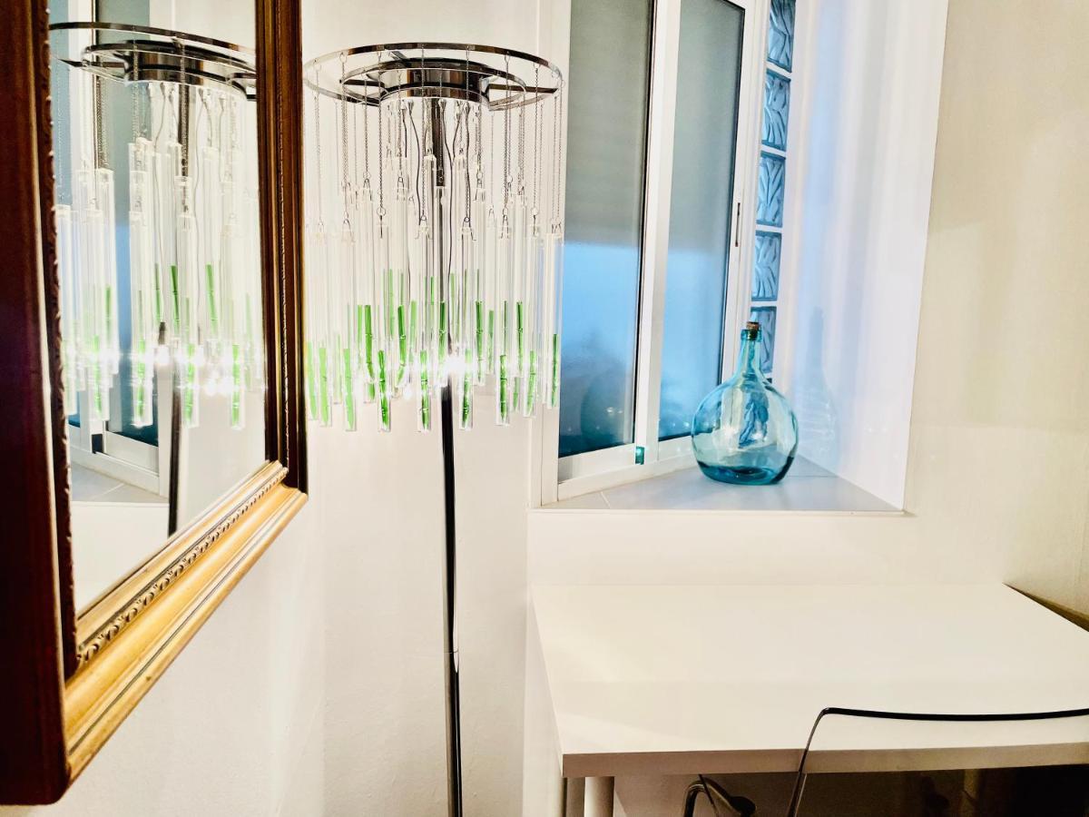 Apartamento Puerta Carmona Seville Luaran gambar
