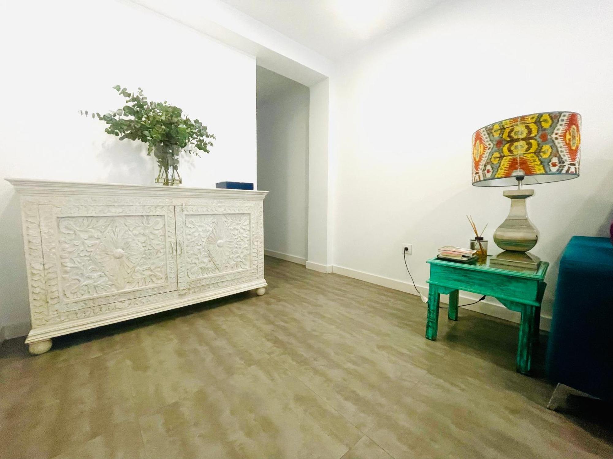 Apartamento Puerta Carmona Seville Luaran gambar